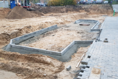 Schulhof und Schulsportanlagen